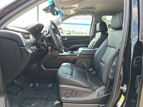Used 2018 Chevrolet Tahoe LT AWD/4WD image 13