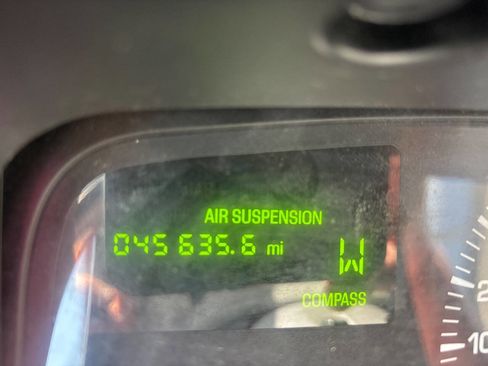 Used 2000 Lincoln Town Car Signature image 11