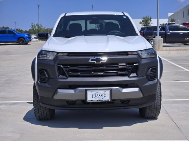 Used 2024 Chevrolet Colorado Trail Boss w/ Advanced Trailering Package AWD/4WD image 3