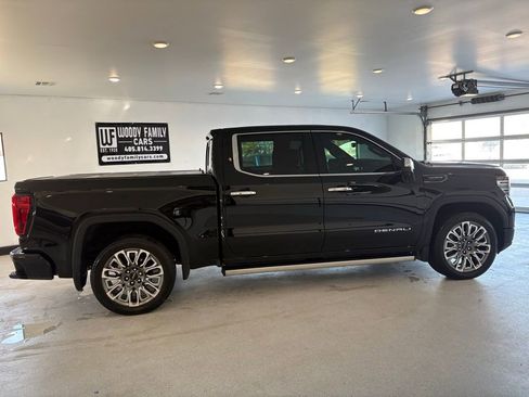 Used 2025 GMC Sierra 1500 Denali Ultimate image 28