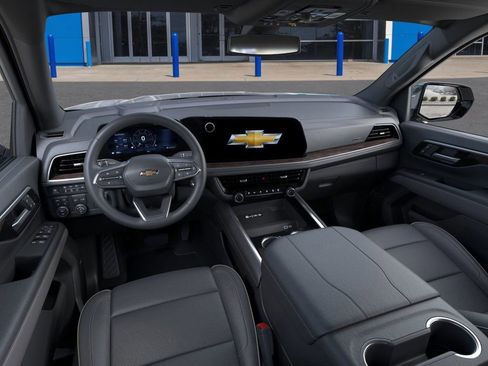 New 2026 Chevrolet Suburban Premier image 16