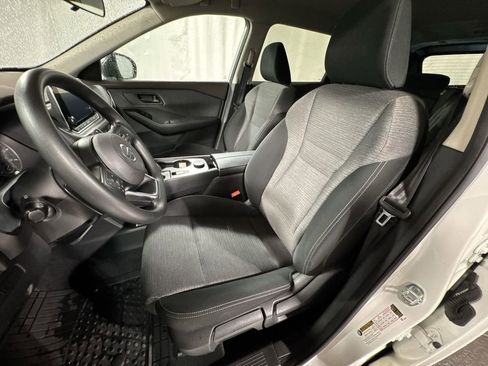 Used 2021 Nissan Rogue S image 16