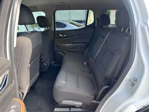 Used 2020 GMC Acadia SLE w/ Driver Convenience Package FWD image 34