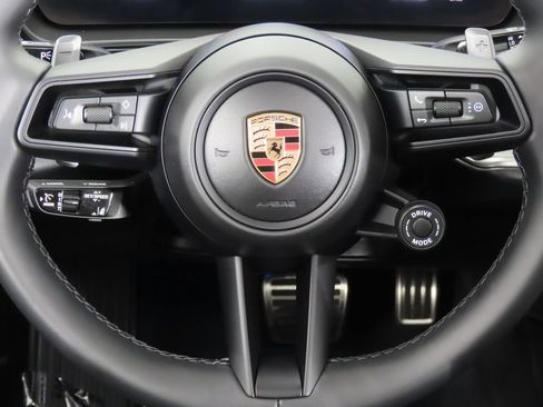 Certified 2026 Porsche Cayenne S AWD/4WD image 19
