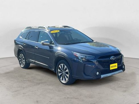 Used 2024 Subaru Outback Touring XT AWD/4WD image 3
