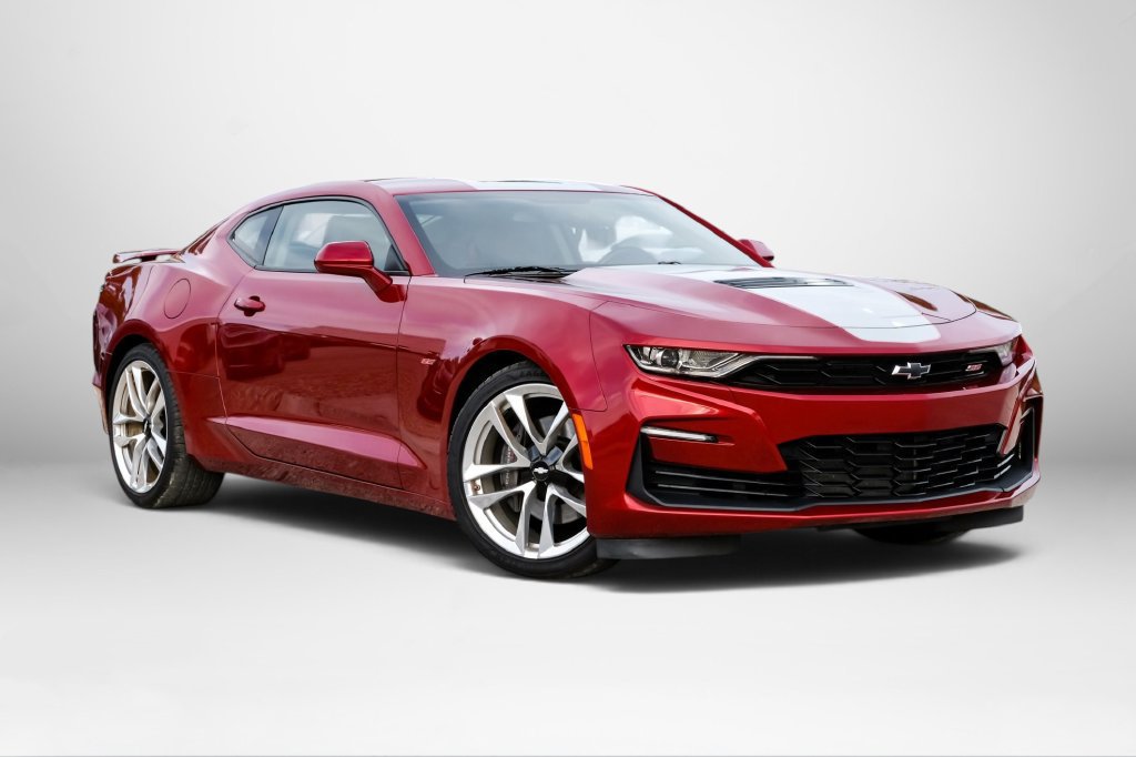 Used 2022 Chevrolet Camaro SS RWD image 4