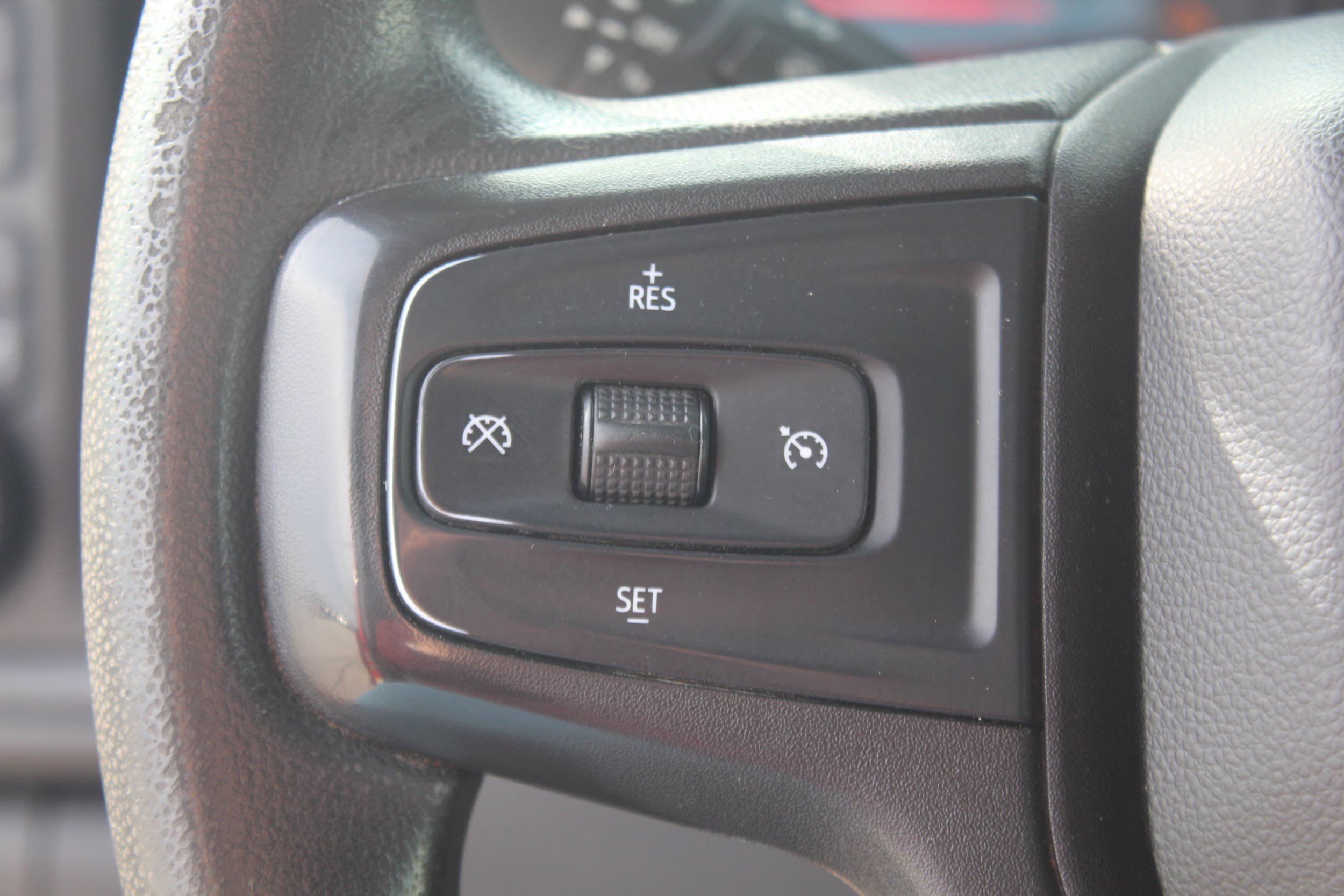 Used 2019 Chevrolet Silverado 1500 Custom Trail Boss w/ Custom Convenience Package AWD/4WD image 9