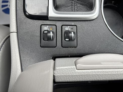 Used 2018 Toyota Highlander XLE image 27