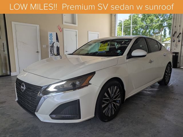 Used 2023 Nissan Altima 2.5 SV w/ SV Premium Package FWD image 8