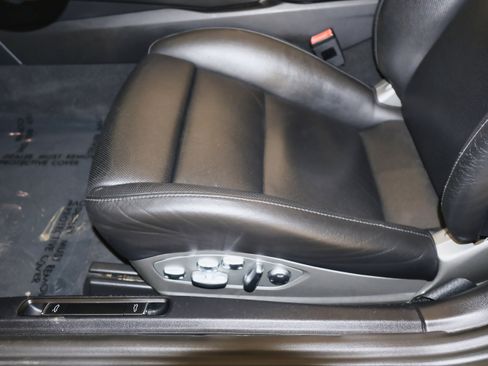 Used 2014 Porsche 911 Turbo S image 15