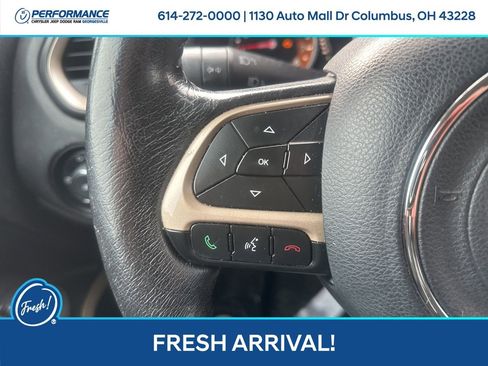 Used 2016 Jeep Renegade Latitude w/ Cold Weather Group image 16