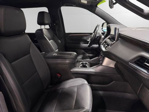 Used 2022 Chevrolet Tahoe Z71 w/ Luxury Package image 14