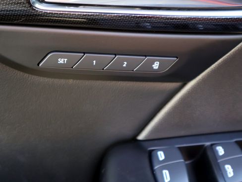 Used 2023 Buick Envision Essence image 21