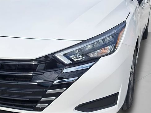 Used 2025 Nissan Versa SV w/ Trunk Package image 42