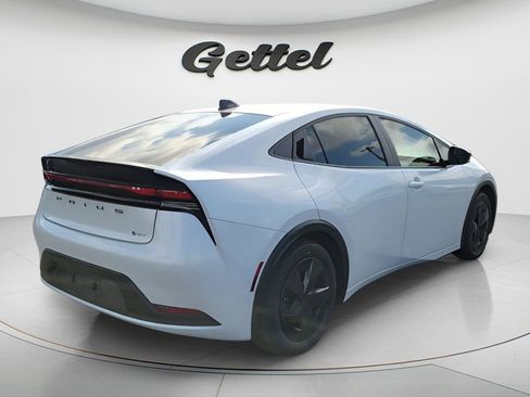 New 2026 Toyota Prius LE FWD image 3
