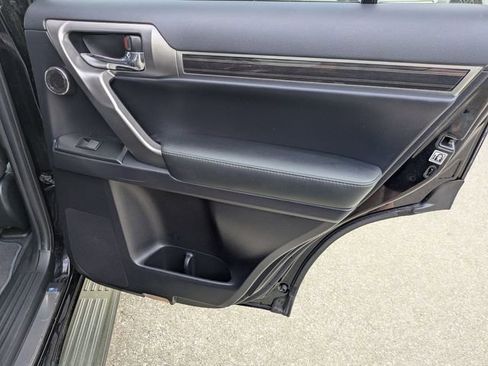 Used 2023 Lexus GX 460 Premium image 30