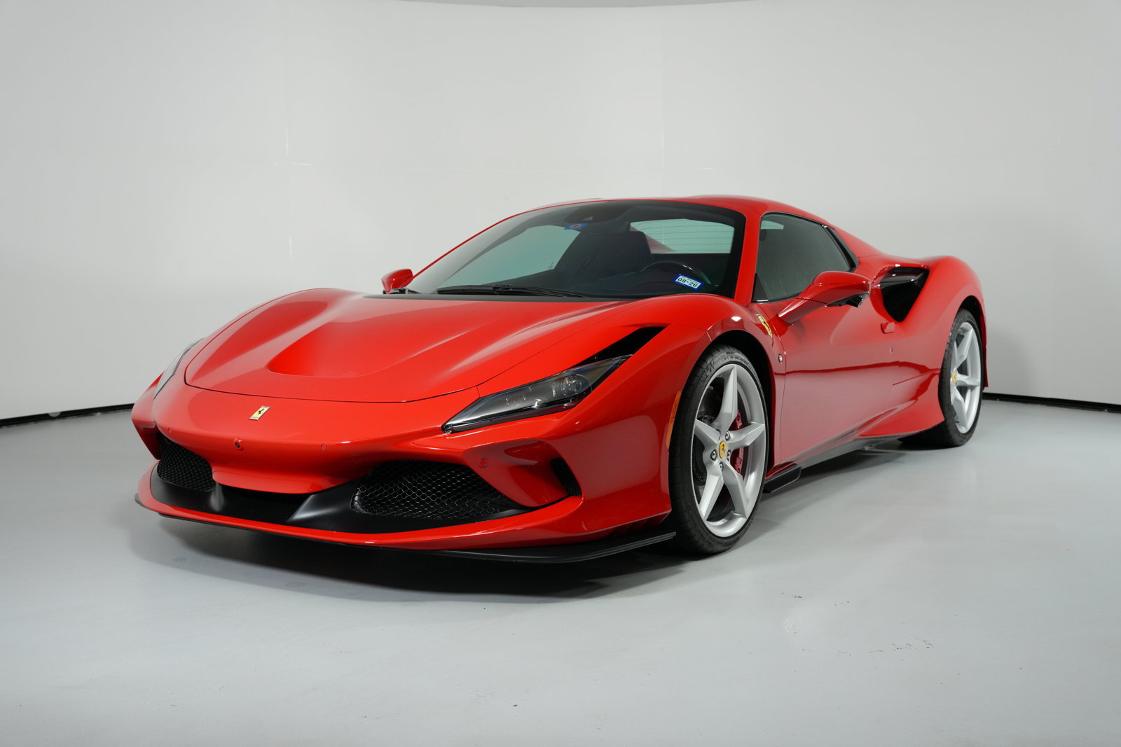 Used 2023 Ferrari F8 Tributo RWD image 6