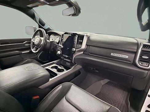 Used 2020 RAM 1500 Laramie w/ Sport Appearance Package image 21