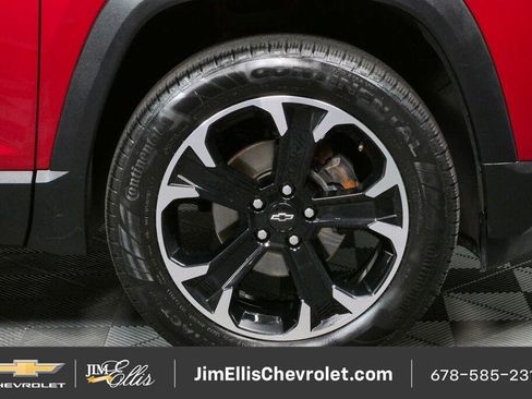 Certified 2025 Chevrolet Equinox LT FWD image 36