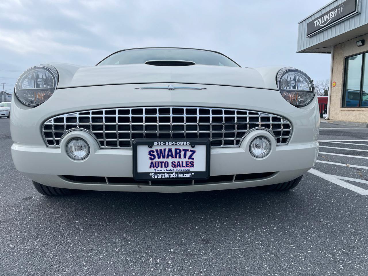 Used 2003 Ford Thunderbird RWD image 4