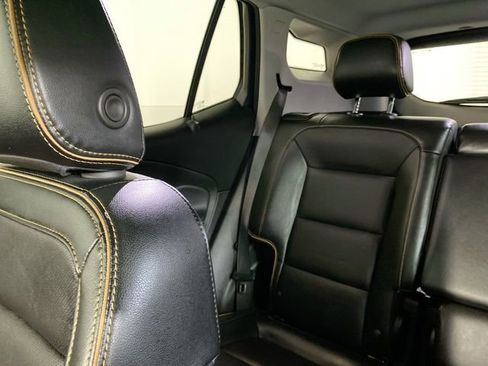 Used 2022 GMC Terrain AT4 w/ Infotainment Package II image 12