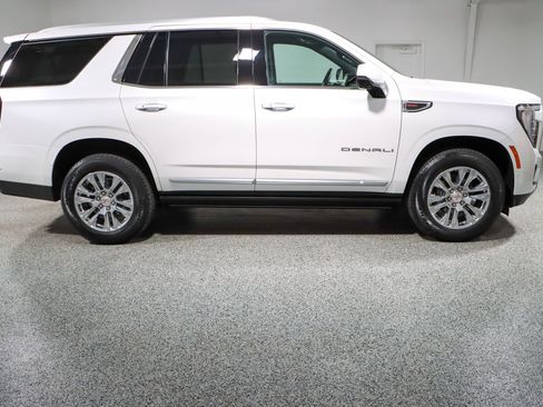 Used 2025 GMC Yukon Denali image 6