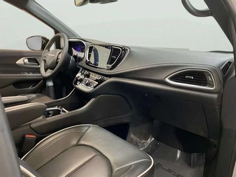 Used 2026 Chrysler Pacifica Limited w/ S Appearance Package FWD image 58