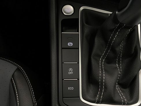 New 2025 Volkswagen Jetta SE image 23