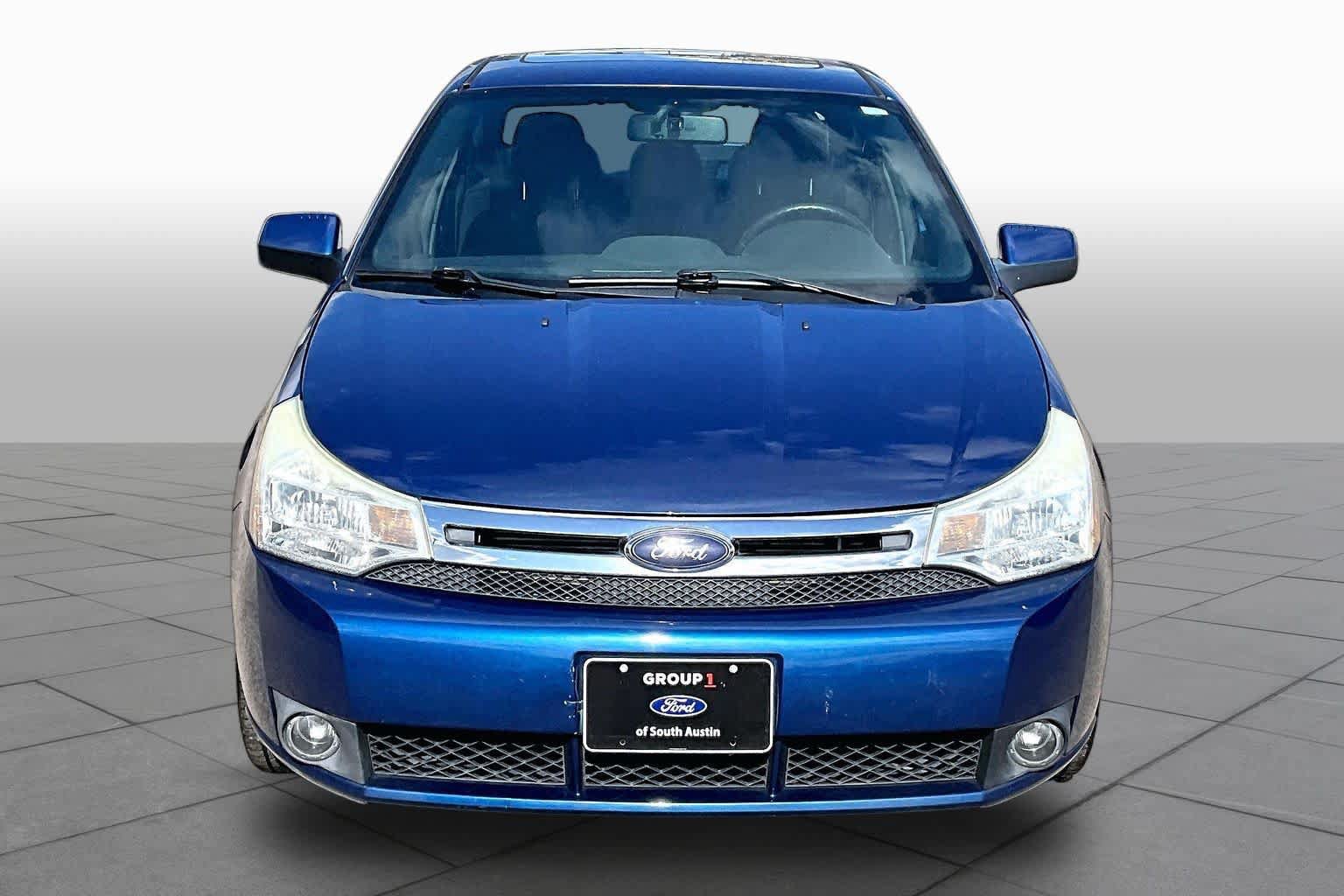 Used 2009 Ford Focus SES FWD image 3