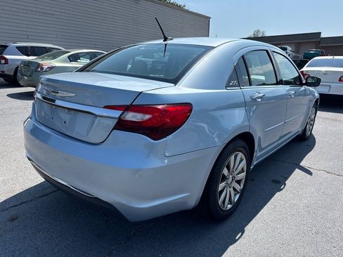 Used 2013 Chrysler 200 Limited FWD image 6
