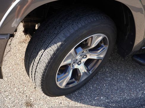 Certified 2022 RAM 1500 Laramie AWD/4WD image 13
