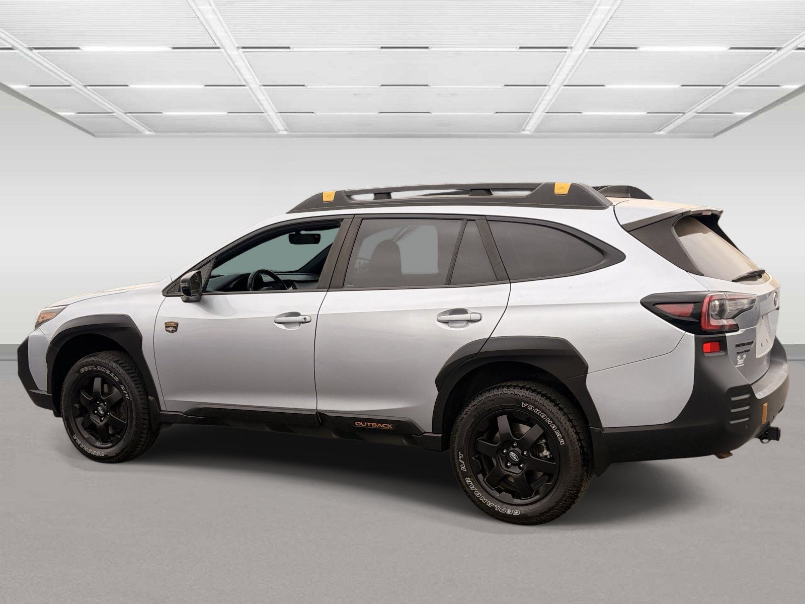 Certified 2024 Subaru Outback Wilderness AWD/4WD image 3