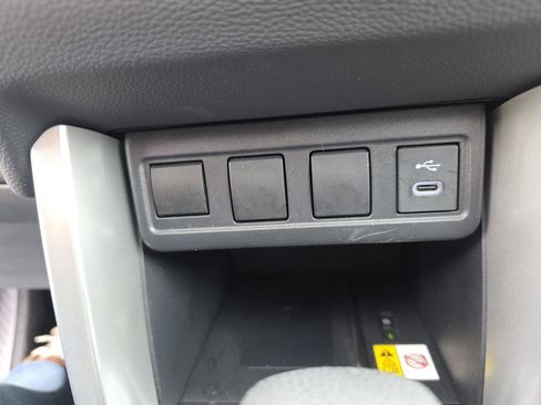 Used 2023 Toyota Corolla Cross AWD Hybrid w/ Moonroof Package image 29