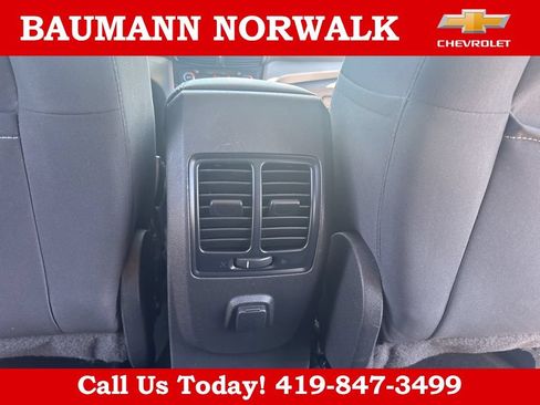 Used 2017 Ford Escape SE FWD image 24