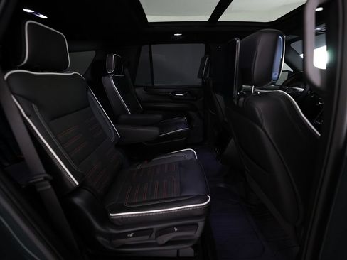Used 2025 GMC Yukon AT4 Ultimate w/ LPO, Floor Liner Package AWD/4WD image 10