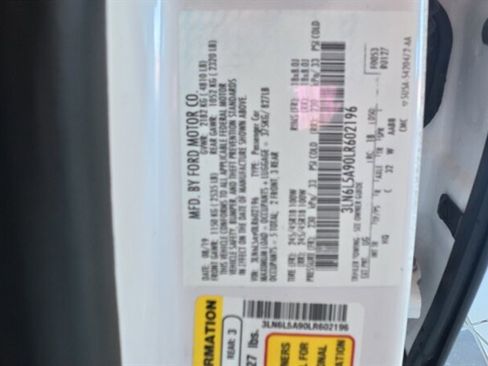 Used 2020 Lincoln MKZ w/ Convenience Package image 35