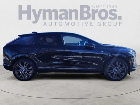 Used 2025 Cadillac Optiq Sport 2 AWD/4WD image 2