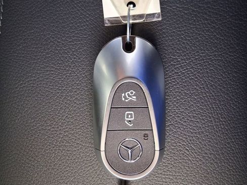 New 2026 Mercedes-Benz C 300 4MATIC Sedan image 28