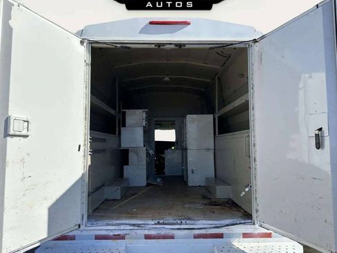 Used 2007 GMC Savana 3500 RWD image 16