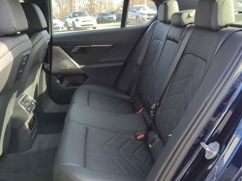 Used 2026 BMW 530i xDrive w/ M Sport Package AWD/4WD image 21
