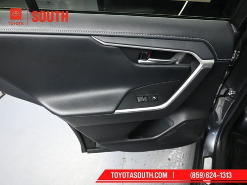 Used 2023 Toyota RAV4 Limited image 28