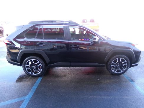 Used 2020 Toyota RAV4 Adventure image 2