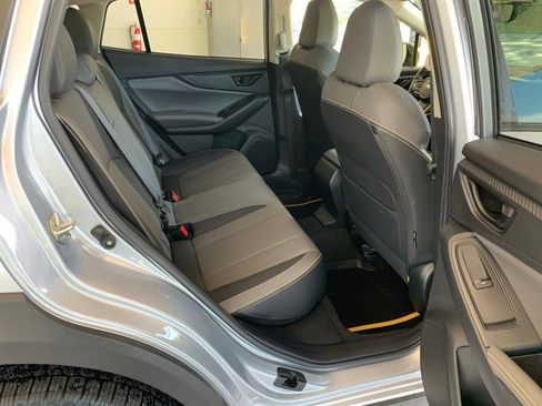 Used 2021 Subaru Crosstrek 2.5i Sport w/ Moonroof Package AWD/4WD image 16