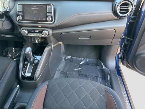Used 2018 Nissan Kicks SR image 17