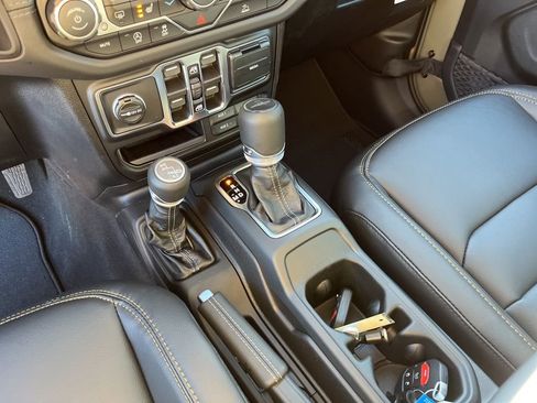 New 2026 Jeep Gladiator Sport image 11