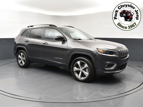 Used 2022 Jeep Cherokee Limited AWD/4WD image 1
