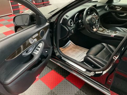 Used 2017 Mercedes-Benz C 300 C 300 4MATIC Sedan 4D image 18