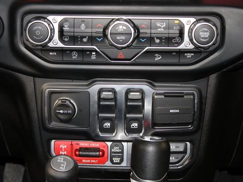 Used 2021 Jeep Wrangler Rubicon image 16