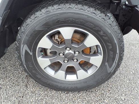 Used 2023 Jeep Wrangler Sahara w/ Cold Weather Group image 10