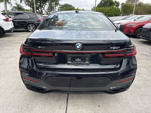 Used 2020 BMW 750i xDrive AWD/4WD image 24